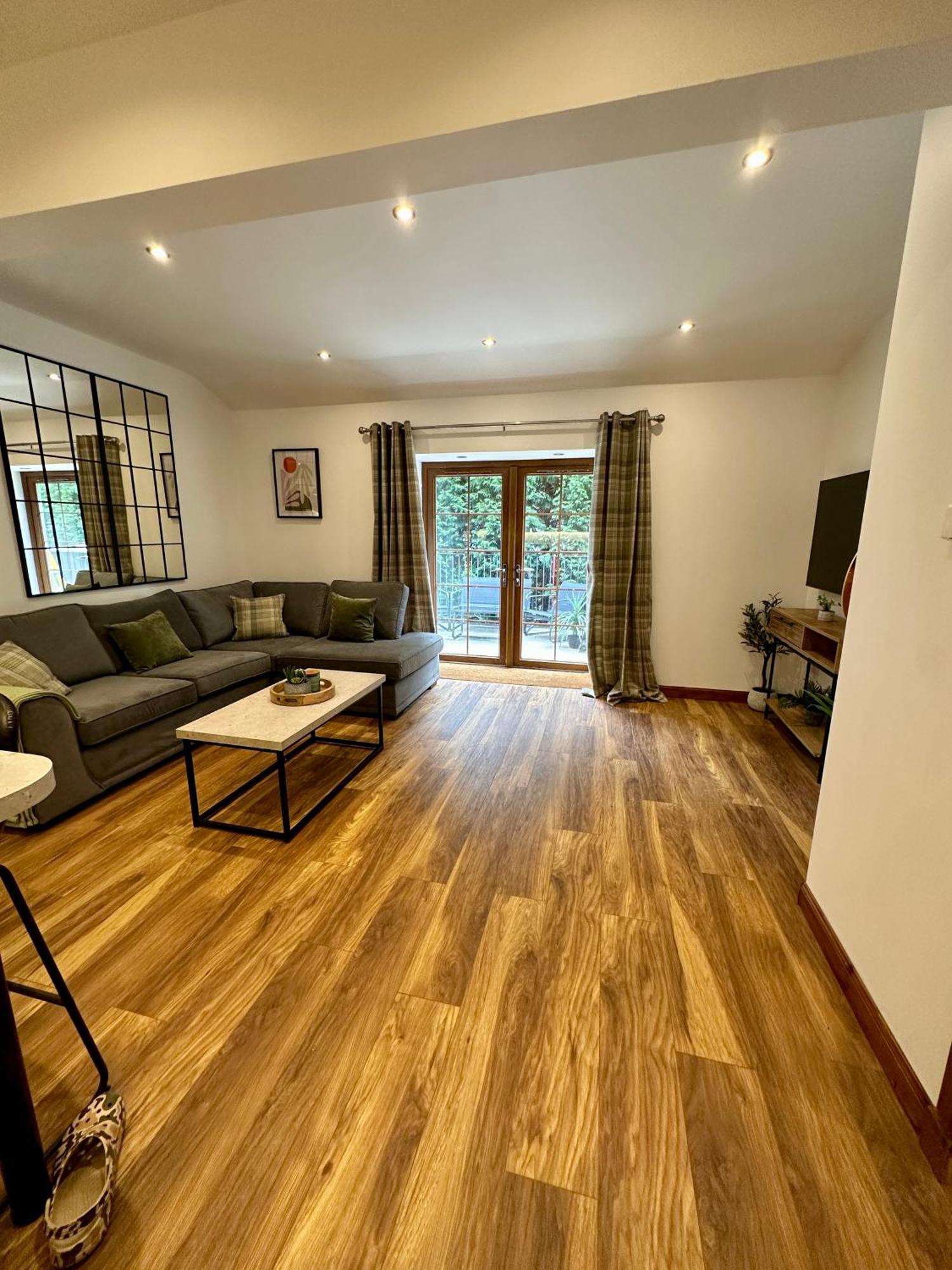 4 Sheraton Apartments Fort William Luaran gambar